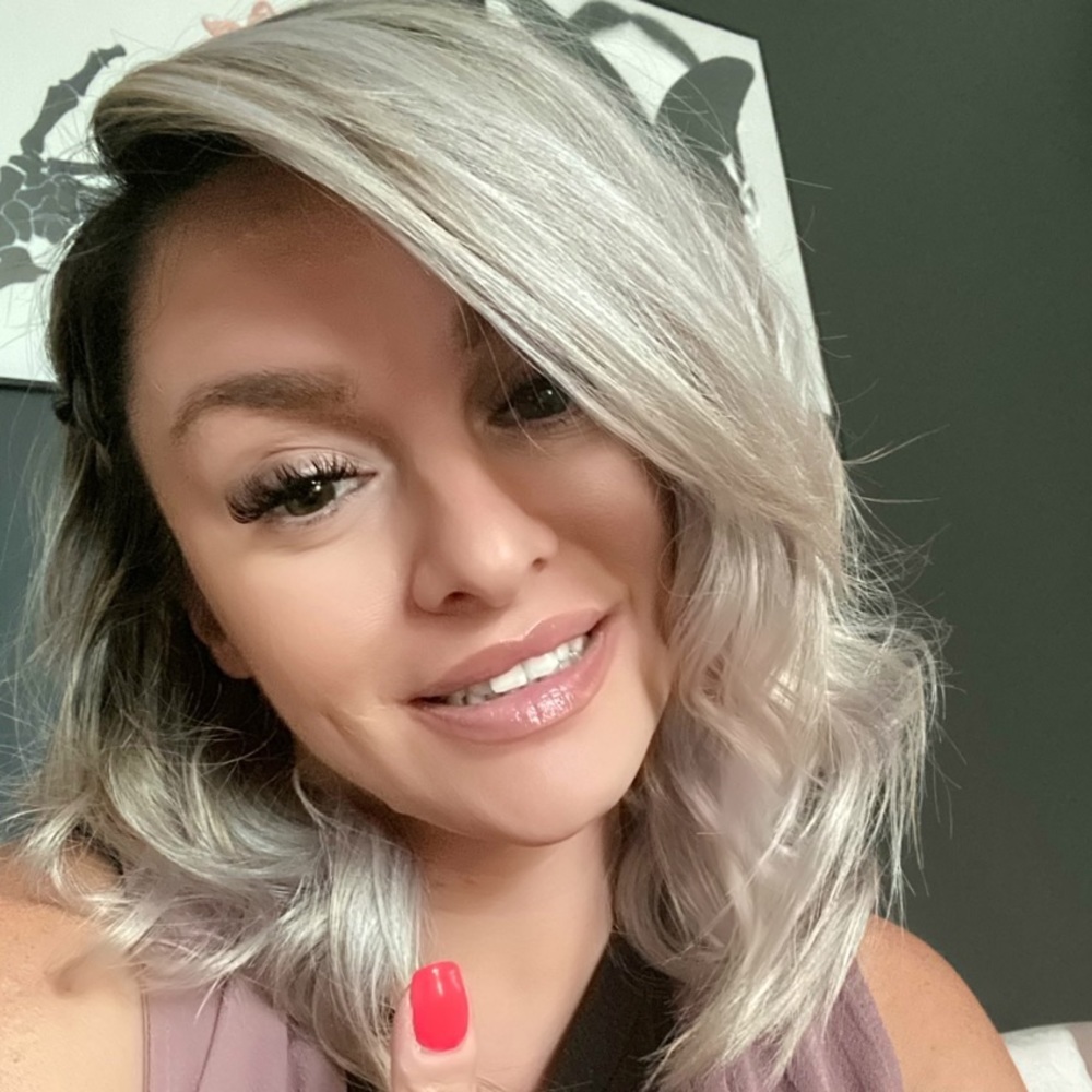 Meet your Posher, Ashly